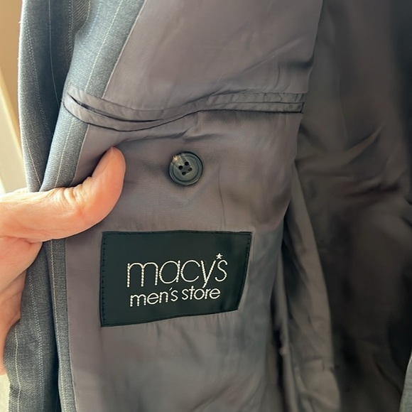 Lauren Ralph Lauren 100% Wool Pin Stripe Gray 2 Piece Suit. Size 40R - Picture 5 of 14